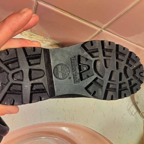 Timberland boots size 6 (womens waterproof) - Picture 6 of 6